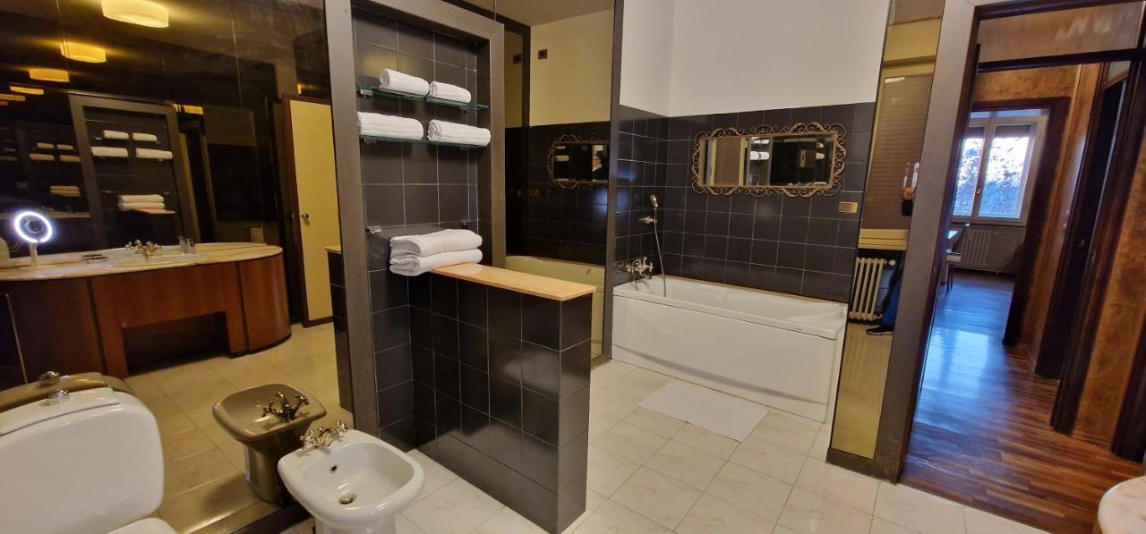 Forumguesthouse Verdi Centro Storico 帕爾馬 外观 照片