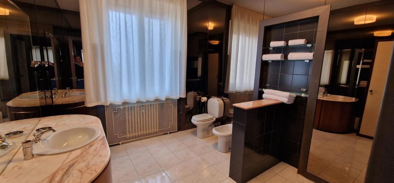 Forumguesthouse Verdi Centro Storico 帕爾馬 外观 照片