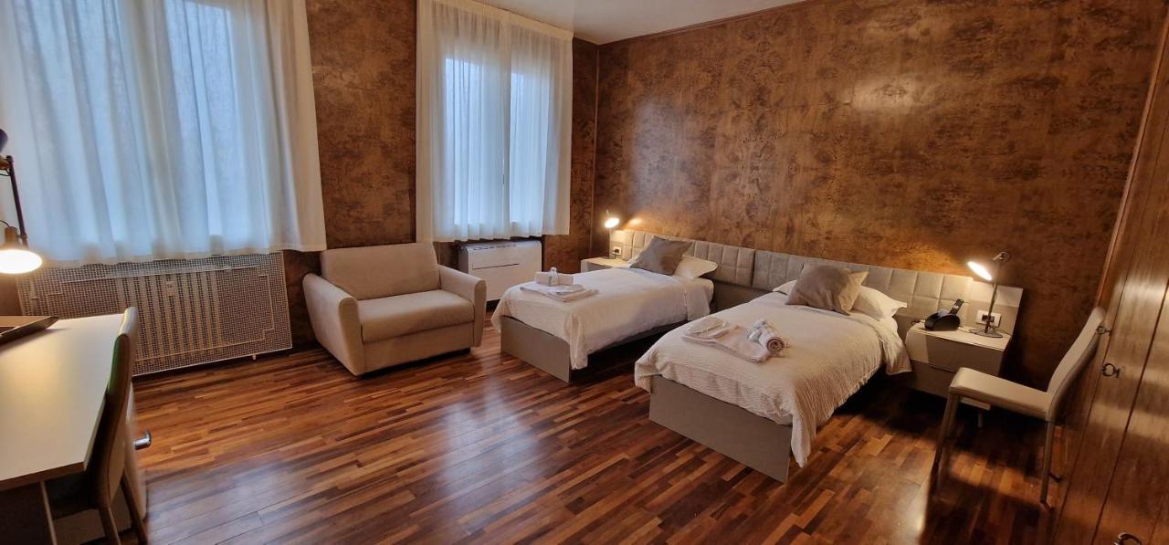 Forumguesthouse Verdi Centro Storico 帕爾馬 外观 照片