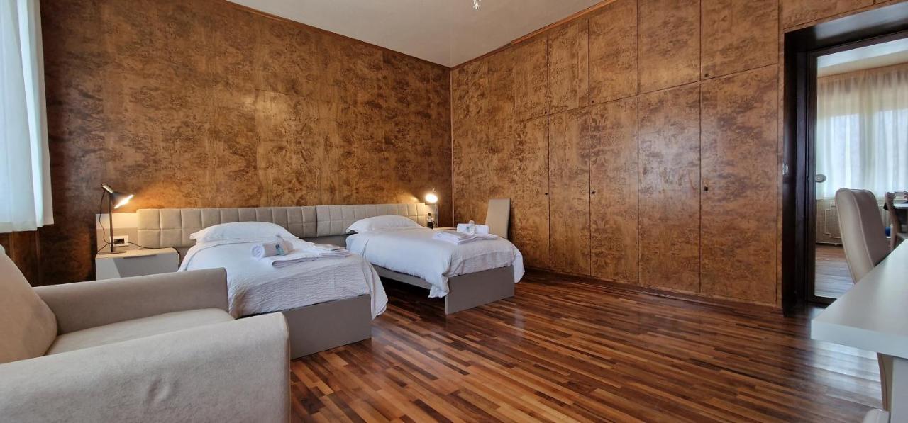Forumguesthouse Verdi Centro Storico 帕爾馬 外观 照片